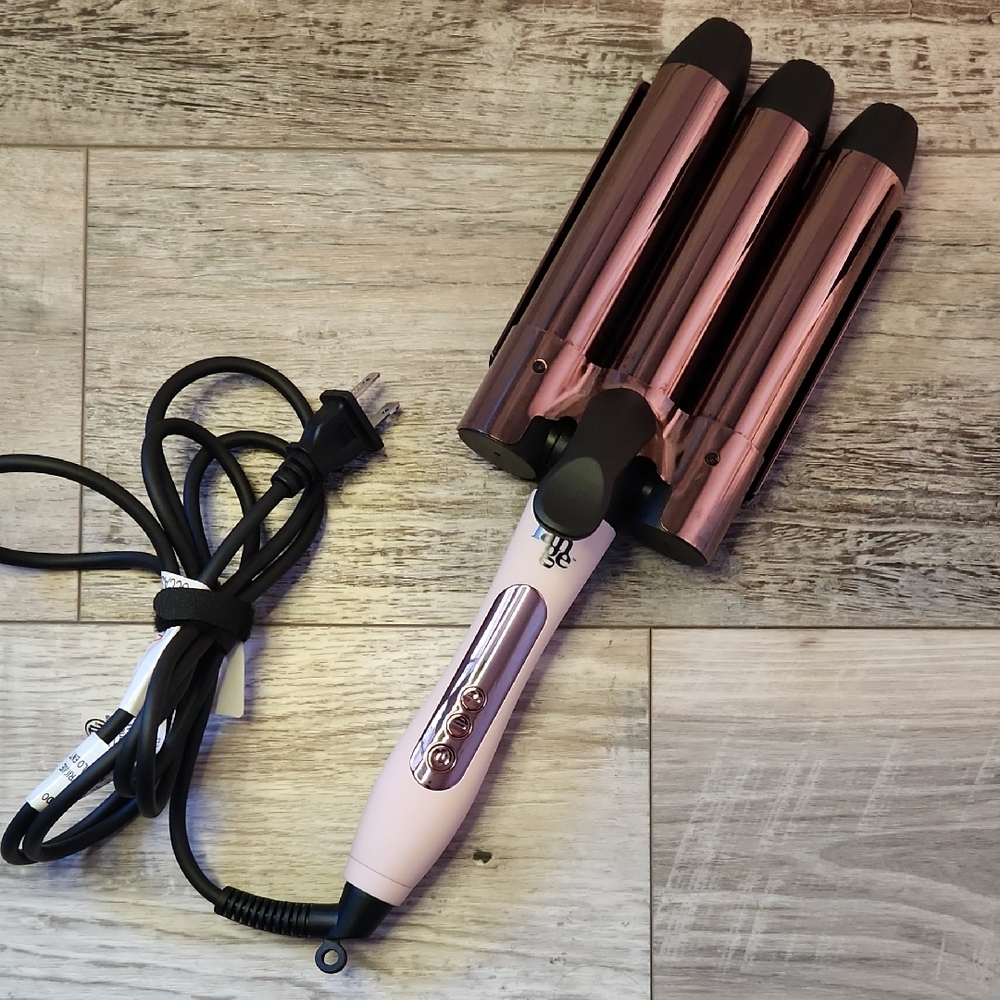 Lange Triple Barrel Pink and Black Hair Styler